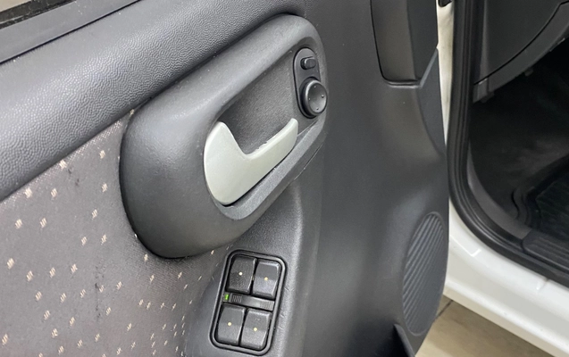 imagem-https://www.socarrao.com.br/sc-vehicle-images-prod/3751490/1789048605145-SU1HXzE4MjIuanBlZw.jpeg