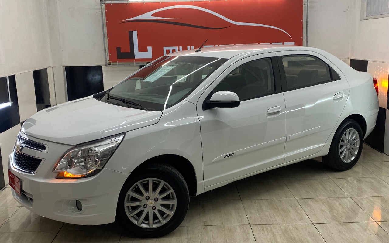 Chevrolet Cobalt 2015 Branco — foto 1 de 3