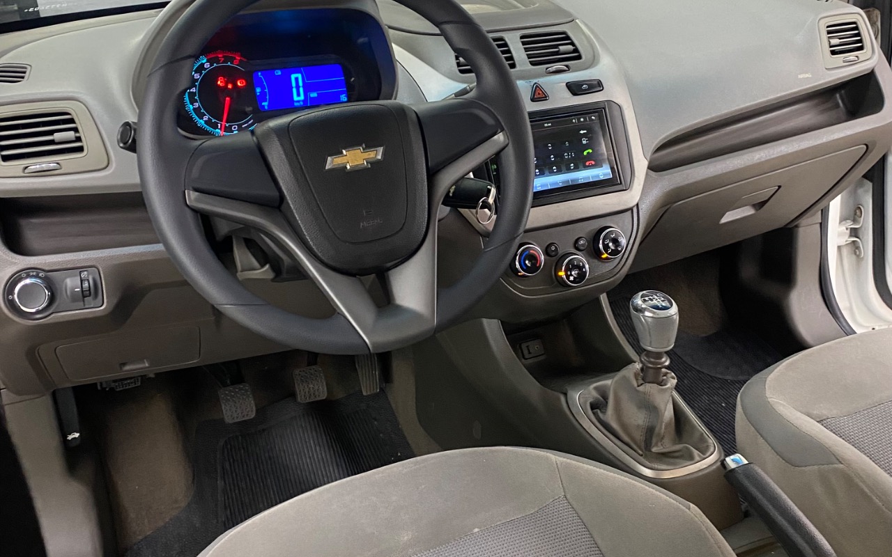imagem-https://www.socarrao.com.br/sc-vehicle-images-prod/3751595/1789048558646-SU1HXzE4MDQuanBlZw.jpeg