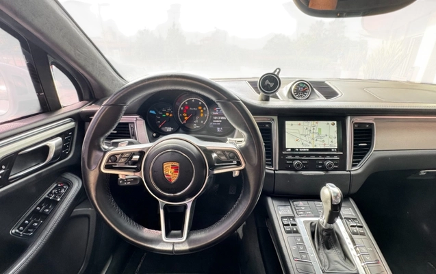 imagem-https://www.socarrao.com.br/sc-vehicle-images-prod/37516/1786369255785-f2rXxsSVaZzt0VHsGaooqZJOmQQJA5HU.jpg