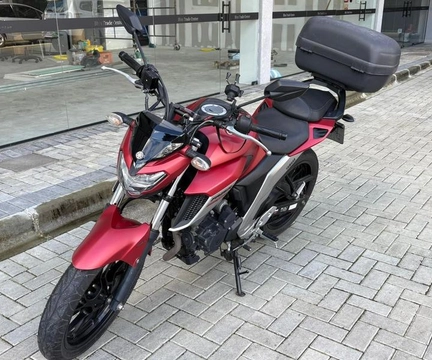 Yamaha FZ25 250 FAZER FLEX 2019 Vermelho — foto 1 de 3