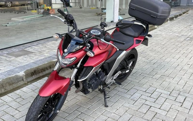 imagem-https://www.socarrao.com.br/sc-vehicle-images-prod/3752433/1789407171857-8437647_1_B_c234617e66.jpeg