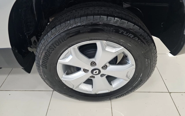 imagem-https://www.socarrao.com.br/sc-vehicle-images-prod/3752543/1789049452112-Mkv5uODZd6MwOibNABeIPurhjEDkR5F2.jpg