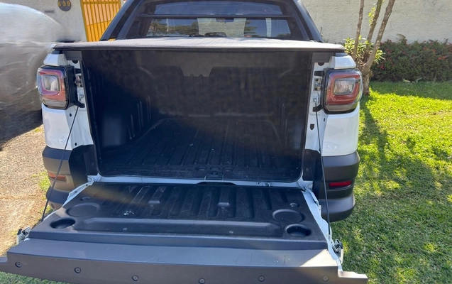 imagem-https://www.socarrao.com.br/sc-vehicle-images-prod/3752574/1789585172757-V2hhdHNBcHAgSW1hZ2UgMjAyNi0wOS0xNiBhdCAxNS4xOS40OCAoNCkuanBlZw.jpeg