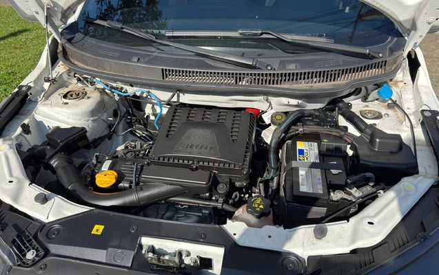 imagem-https://www.socarrao.com.br/sc-vehicle-images-prod/3752574/1789585173984-V2hhdHNBcHAgSW1hZ2UgMjAyNi0wOS0xNiBhdCAxNS4xOS40OCAoOSkuanBlZw.jpeg