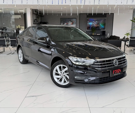 Volkswagen Jetta 2020 Preto — foto 1 de 3