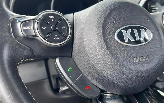 imagem-https://www.socarrao.com.br/sc-vehicle-images-prod/37531/1787690930093-7266634_20_B_9eabea93fe.jpeg