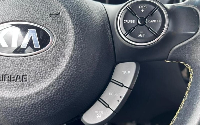imagem-https://www.socarrao.com.br/sc-vehicle-images-prod/37531/1787690930095-7266634_27_B_3d6c4cb354.jpeg