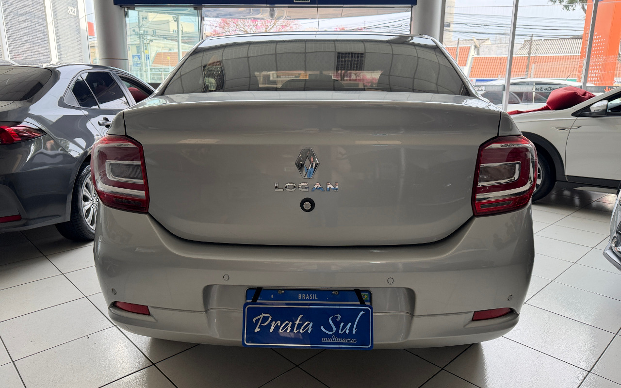 imagem-https://www.socarrao.com.br/sc-vehicle-images-prod/3753118/1789050830764-MjAyNjA4MTJfMTg1MjE5ODg2X2lPUy5qcGc.jpg