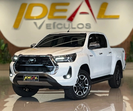 Toyota Hilux 2021 Branco — foto 1 de 3