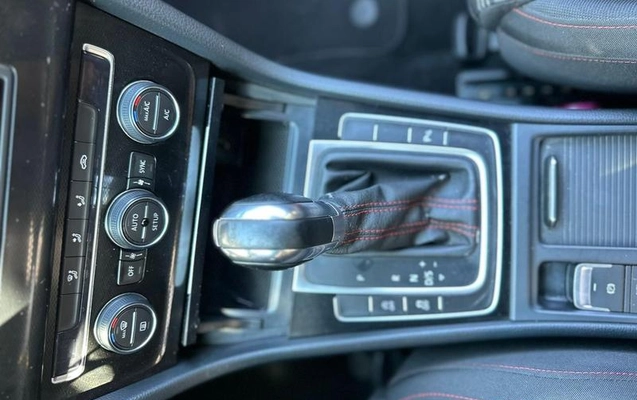 imagem-https://www.socarrao.com.br/sc-vehicle-images-prod/3753557/1789052025552-8414319_16_B_27421d3232.jpeg