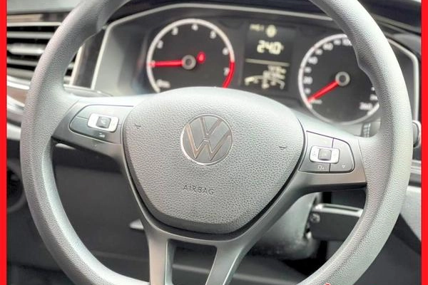 imagem-https://www.socarrao.com.br/sc-vehicle-images-prod/3753753/1789052467961-8463369_6_B_7504a11296.jpg