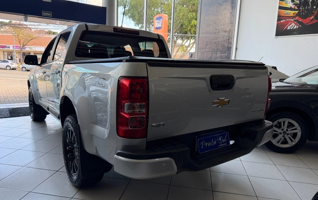 imagem-https://www.socarrao.com.br/sc-vehicle-images-prod/3753766/1789052493468-MjAyNjA5MDJfMTcyMTE0MTk0X2lPUy5qcGc.jpg