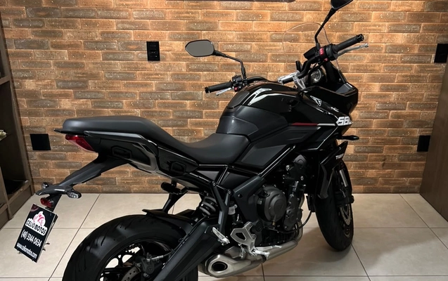 imagem-https://www.socarrao.com.br/sc-vehicle-images-prod/3753933/1789060241856-221e4c31aa6e48be907ae96a10502472_1789049715810.jpg