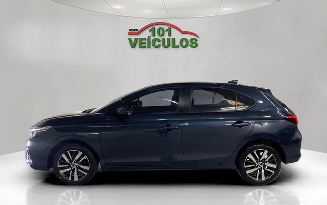 imagem-https://www.socarrao.com.br/sc-vehicle-images-prod/3753967/1789052900381-003_de0533afb7df932110e4b021c0e89c11.jpg