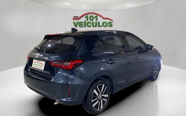 imagem-https://www.socarrao.com.br/sc-vehicle-images-prod/3753967/1789052900387-003_e8874b68356d017e3183aca3adbcf5e0.jpg