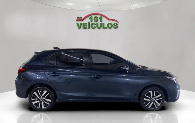 imagem-https://www.socarrao.com.br/sc-vehicle-images-prod/3753967/1789052900388-003_d2d3ba25a0bca669a867c22f837d071b.jpg