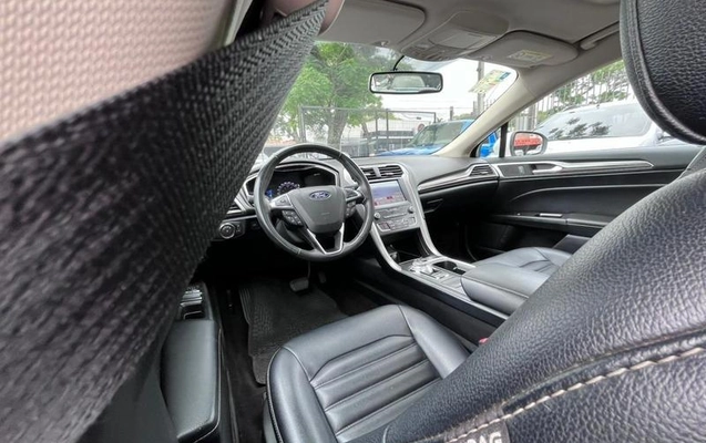imagem-https://www.socarrao.com.br/sc-vehicle-images-prod/37540/1787583831147-7184301_25_B_99218786b2.jpeg
