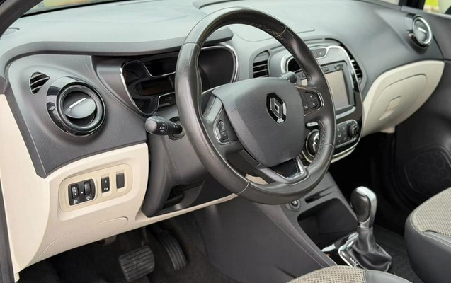 imagem-https://www.socarrao.com.br/sc-vehicle-images-prod/3754061/1791381503042-8444366_6_B_c9b633053c.jpeg