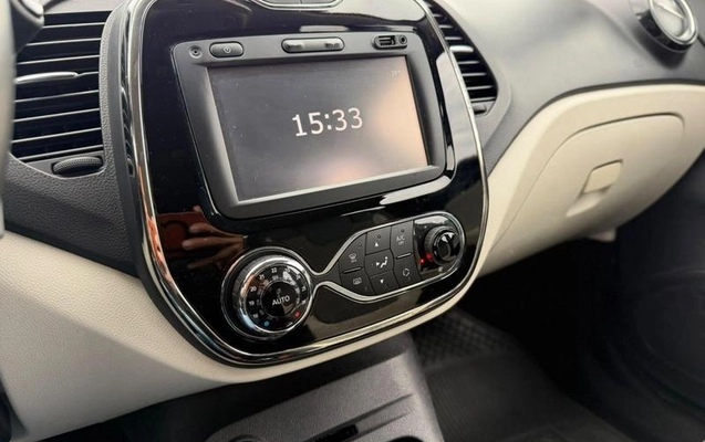 imagem-https://www.socarrao.com.br/sc-vehicle-images-prod/3754061/1791381503052-8444366_13_B_1c403a787b.jpeg