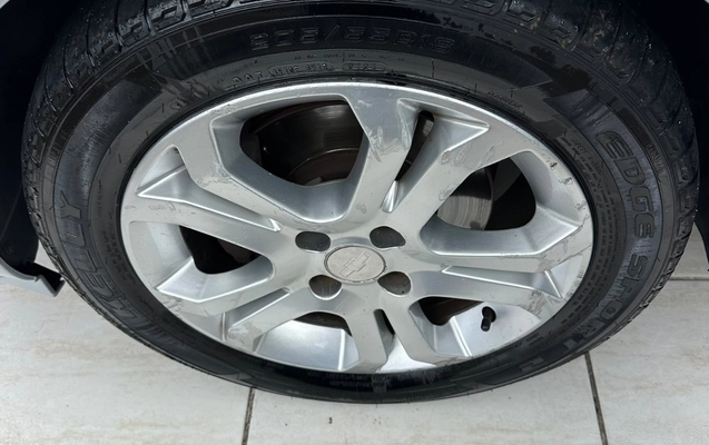 imagem-https://www.socarrao.com.br/sc-vehicle-images-prod/3754264/1789157463974-YTViMTJjODAtOTJmNi00M2Y3LWE0NjMtOTNkMGY1YmNhZTEyLmpwZWc.jpeg