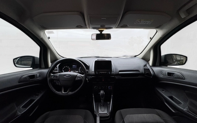 imagem-https://www.socarrao.com.br/sc-vehicle-images-prod/3754296/1789055582821-yAdN6zOH5ElIsM17p4AlN7PpU0wh2O6Q.jpg
