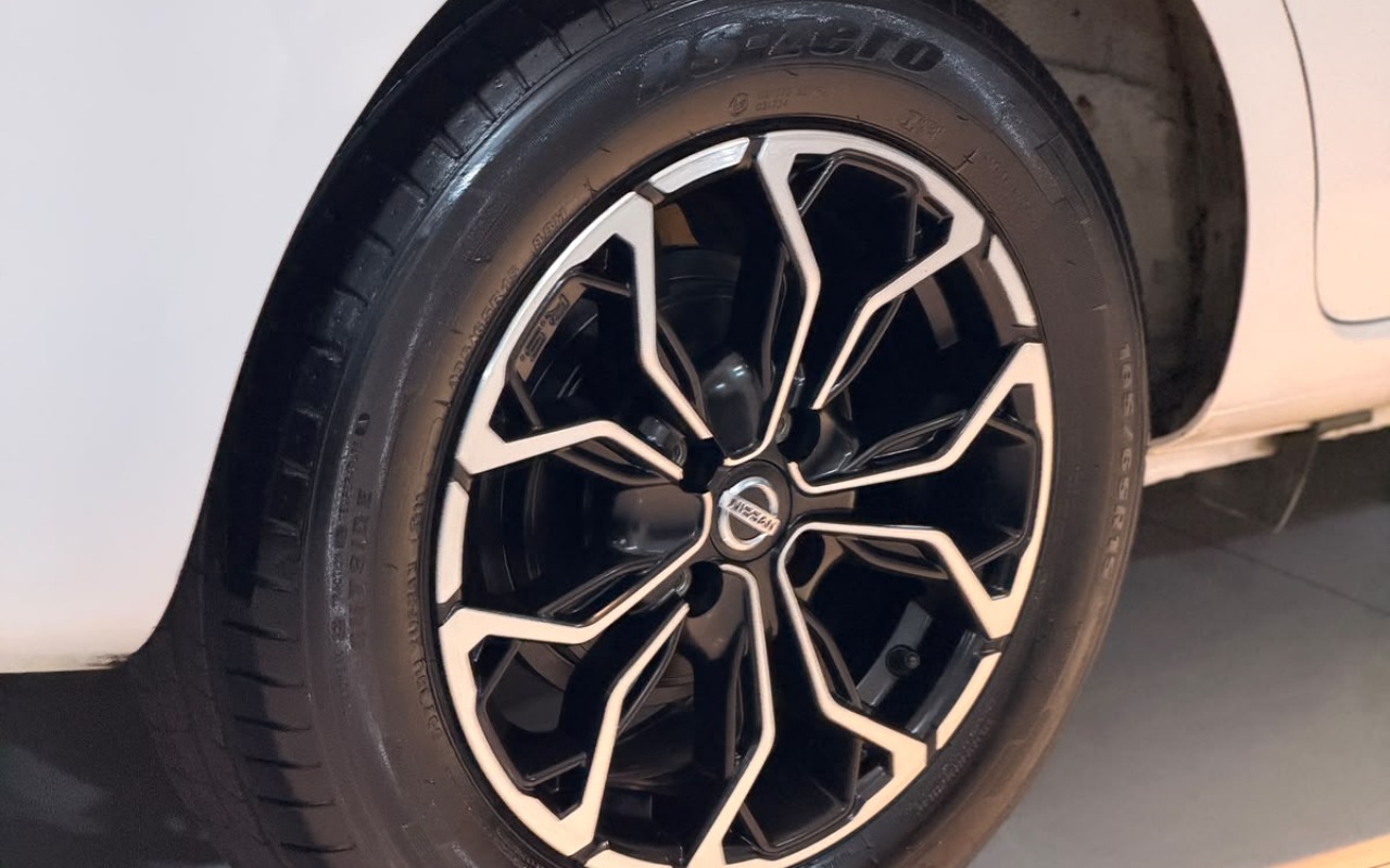 imagem-https://www.socarrao.com.br/sc-vehicle-images-prod/3754322/1789054076268-V2hhdHNBcHAgSW1hZ2UgMjAyNi0wOS0wOSBhdCAxNy4zNC4wNS5qcGVn.jpeg