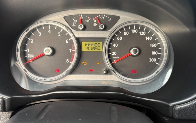 imagem-https://www.socarrao.com.br/sc-vehicle-images-prod/3754327/1789157062958-SU1HXzI3ODQuanBlZw.jpeg