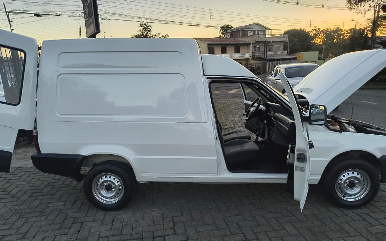 imagem-https://www.socarrao.com.br/sc-vehicle-images-prod/3754675/1789054859665-V2hhdHNBcHAgSW1hZ2UgMjAyNi0wOS0xMCBhdCAxMi4wOS4wMyAoMSkuanBlZw.jpeg
