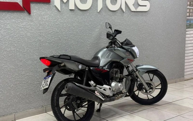 imagem-https://www.socarrao.com.br/sc-vehicle-images-prod/3754765/1789413324363-8463881_3_B_80f7f89be8.jpeg