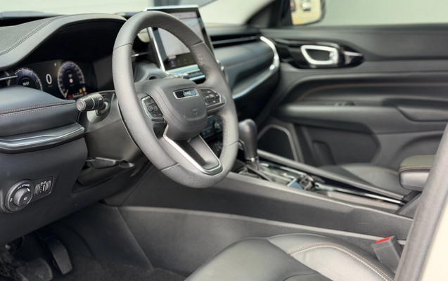 imagem-https://www.socarrao.com.br/sc-vehicle-images-prod/3755060/1789055605964-003_4708147fbddcb8dc4503104215859e36.jpeg