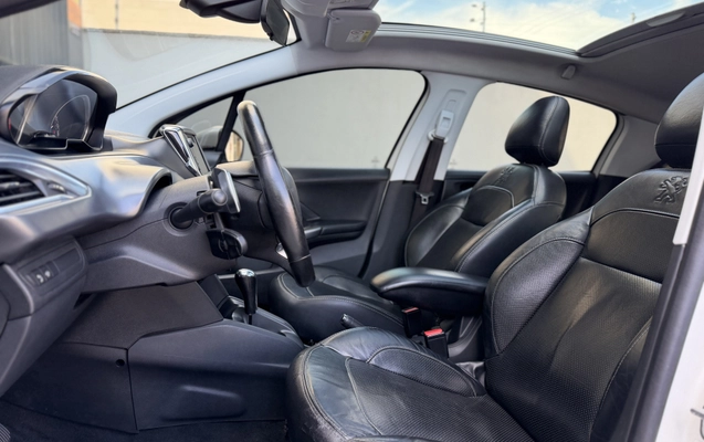 imagem-https://www.socarrao.com.br/sc-vehicle-images-prod/3755117/1789055767739-003_d4ce4aefb1b23cb7a8e6713325fcbf6f.jpeg