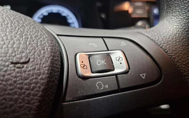 imagem-https://www.socarrao.com.br/sc-vehicle-images-prod/3755232/1790001569393-8447013_15_B_c8308de043.jpeg