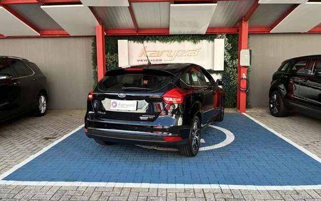 imagem-https://www.socarrao.com.br/sc-vehicle-images-prod/3755261/1789650049024-8463928_9_B_cf0dcf31ad.jpeg