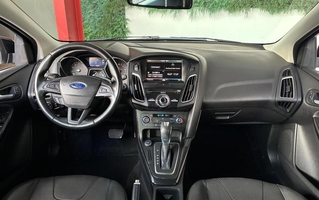 imagem-https://www.socarrao.com.br/sc-vehicle-images-prod/3755261/1789650049040-8463928_3_B_238c6f2720.jpeg