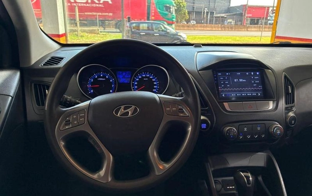 imagem-https://www.socarrao.com.br/sc-vehicle-images-prod/3755607/1789056709832-7939331_6_B_88e56320da.jpeg