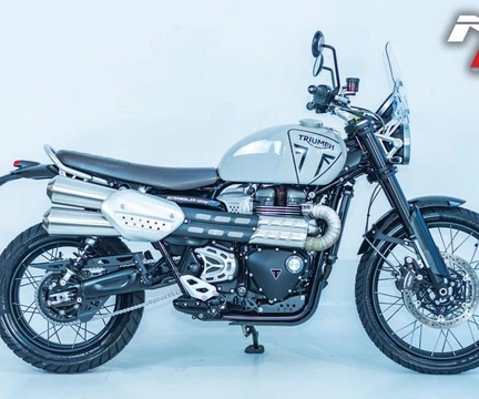 TRIUMPH SCRAMBLER 1200 X 2024 Cinza — foto 1 de 3