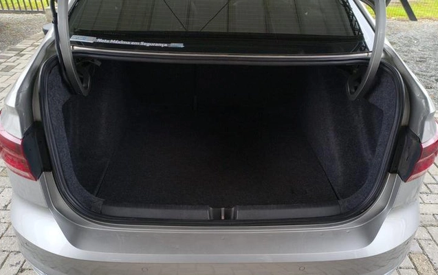imagem-https://www.socarrao.com.br/sc-vehicle-images-prod/3756011/1789409189925-8460559_0_B_7d94390a90.jpeg