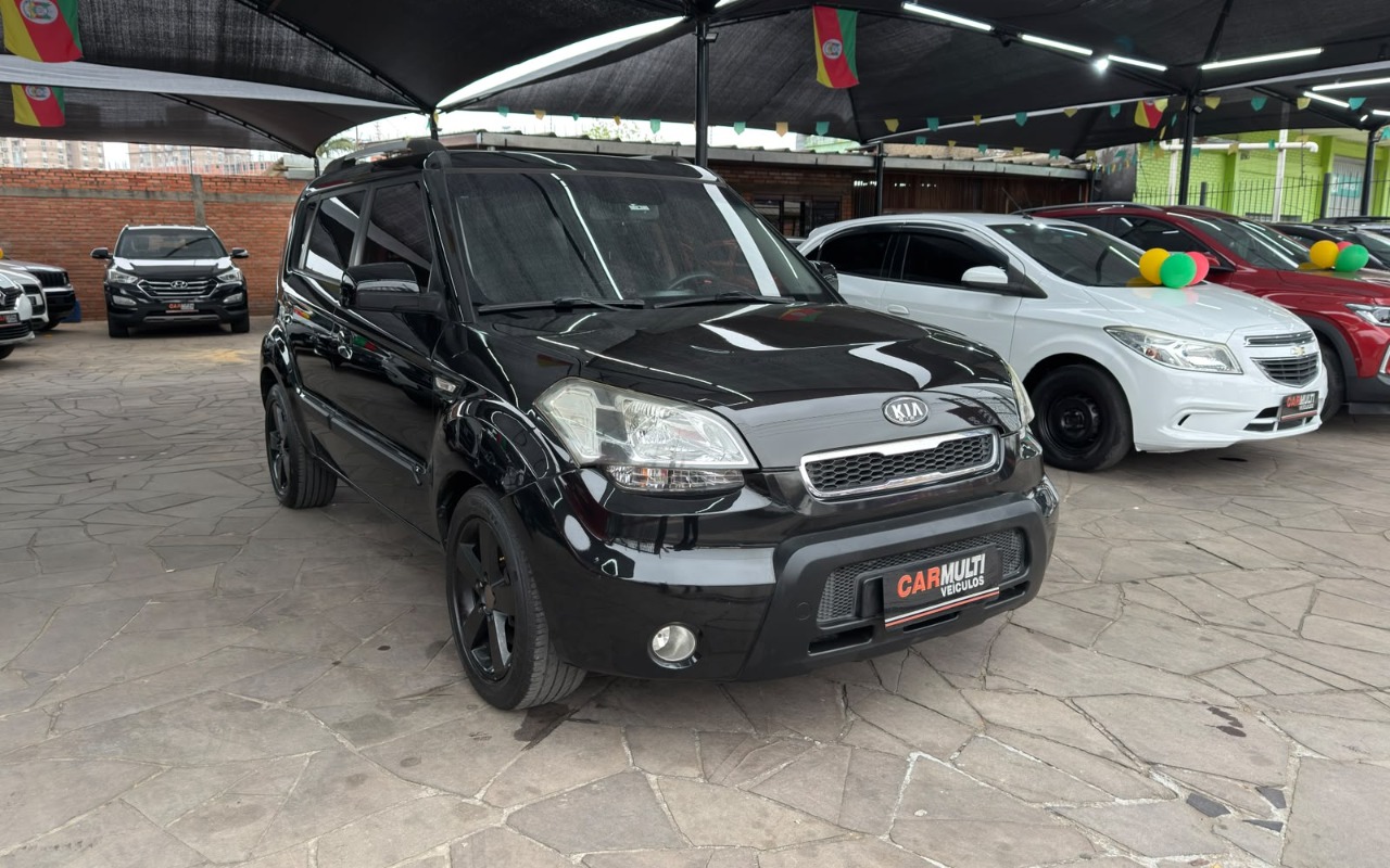 Kia SOUL 2010 Preto — foto 1 de 3
