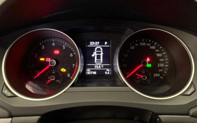 imagem-https://www.socarrao.com.br/sc-vehicle-images-prod/3756135/1789571819251-8308870_13_B_2a00ee1c43.jpeg
