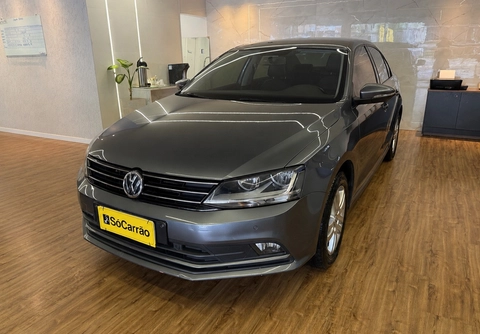 Volkswagen Jetta 2018 Cinza — foto 1 de 3