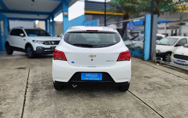 imagem-https://www.socarrao.com.br/sc-vehicle-images-prod/3756151/1789502542319-gb-d2d35dd.jpeg