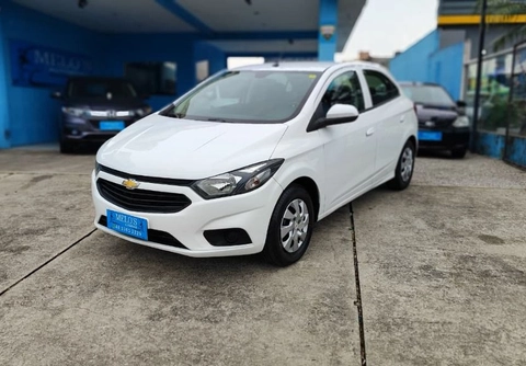 Chevrolet Onix 2017 Branco — foto 1 de 3