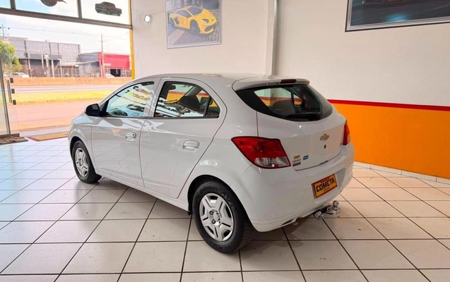 imagem-https://www.socarrao.com.br/sc-vehicle-images-prod/3756270/1789058027481-8339318_2_B_39d672939e.jpeg