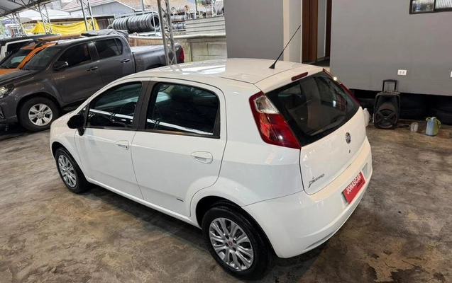 imagem-https://www.socarrao.com.br/sc-vehicle-images-prod/3756273/1789130491670-8447152_15_B_fc5a1be4ed.jpeg
