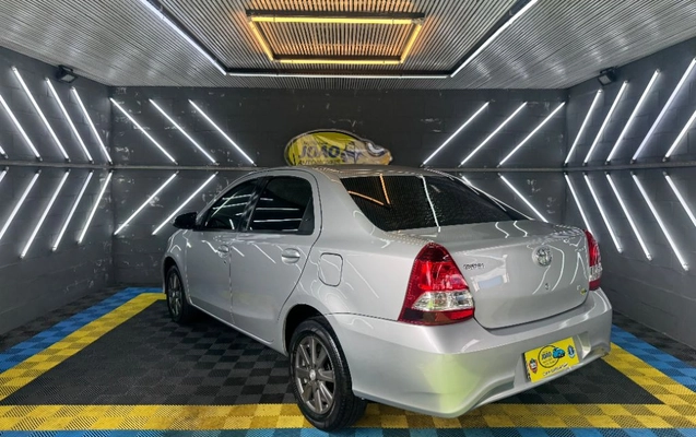 imagem-https://www.socarrao.com.br/sc-vehicle-images-prod/3756286/1789821126051-gb-4eb50da.jpeg