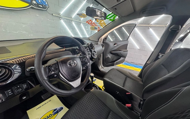 imagem-https://www.socarrao.com.br/sc-vehicle-images-prod/3756286/1789821126057-gb-de5a460.jpeg