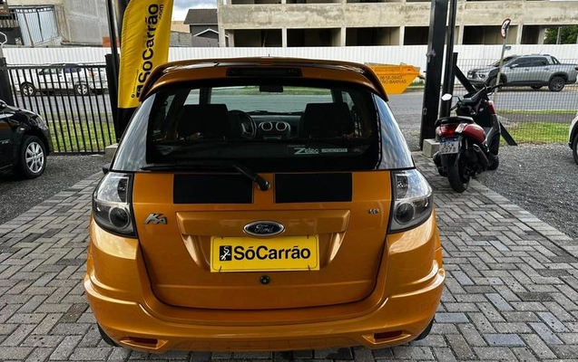 imagem-https://www.socarrao.com.br/sc-vehicle-images-prod/3756289/1789070241307-8457227_5_B_68dee0fe5d.jpeg