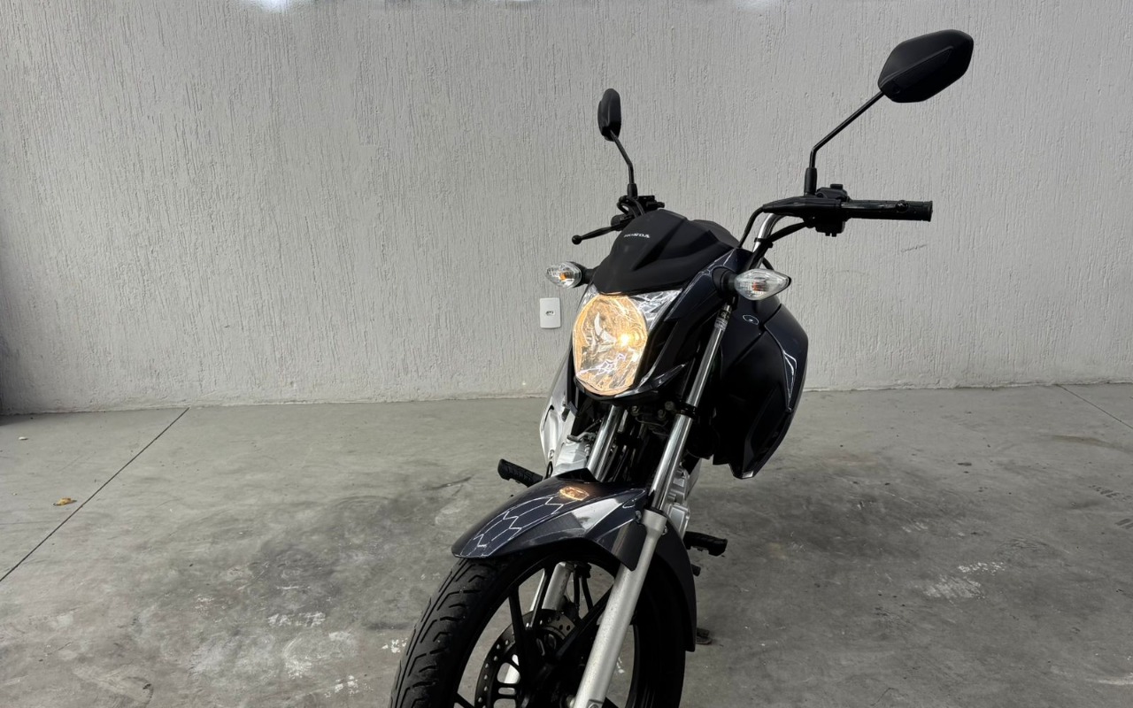 imagem-https://www.socarrao.com.br/sc-vehicle-images-prod/3756309/1789058705104-V2hhdHNBcHAgSW1hZ2UgMjAyNi0wOS0wNSBhdCAxMS4xOC41MC5qcGVn.jpeg