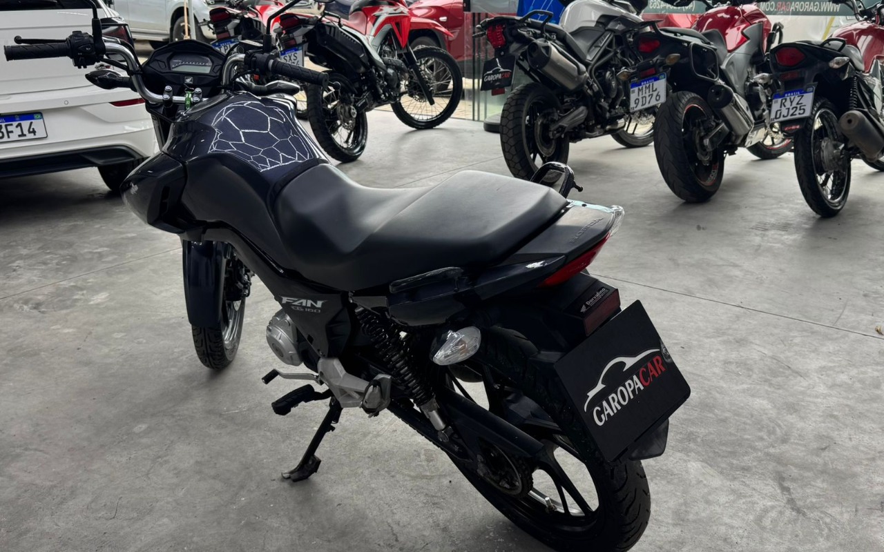 imagem-https://www.socarrao.com.br/sc-vehicle-images-prod/3756309/1789058705656-V2hhdHNBcHAgSW1hZ2UgMjAyNi0wOS0wNSBhdCAxMS4xOC41Mi5qcGVn.jpeg